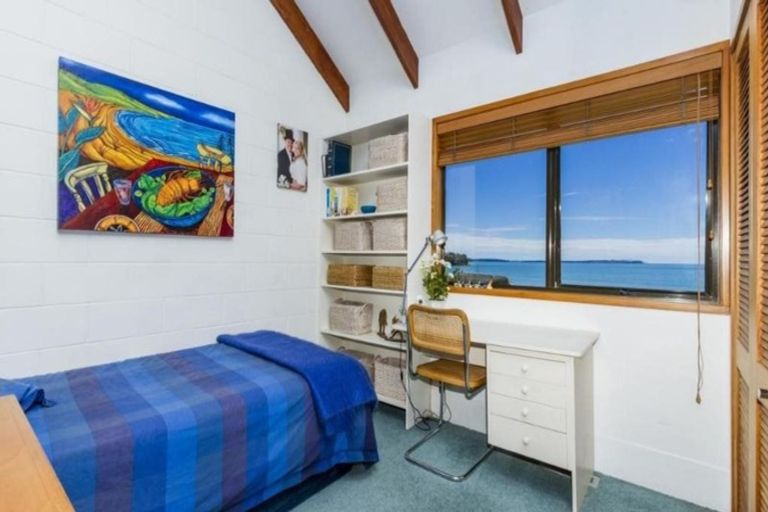 Photo of property in 24 Whitby Crescent, Mairangi Bay, Auckland, 0630
