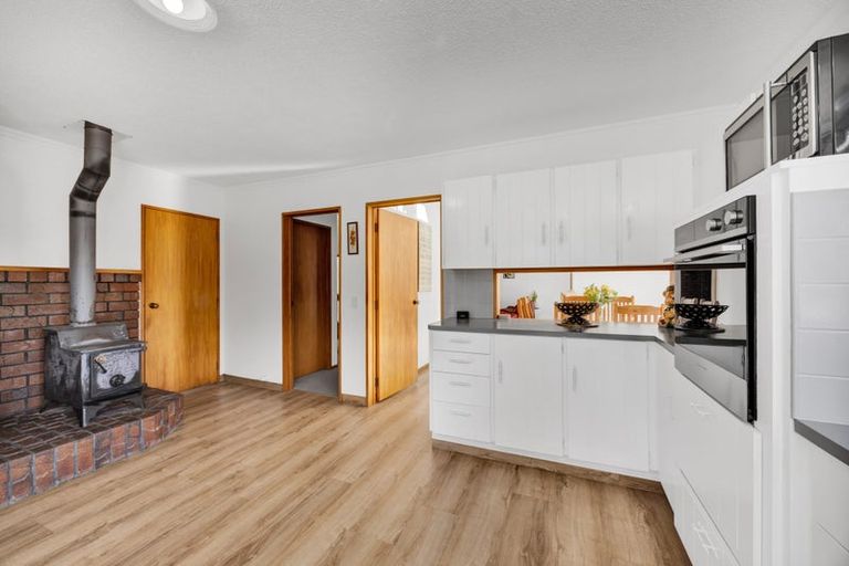 Photo of property in 21 Nikau Street, Inglewood, 4330