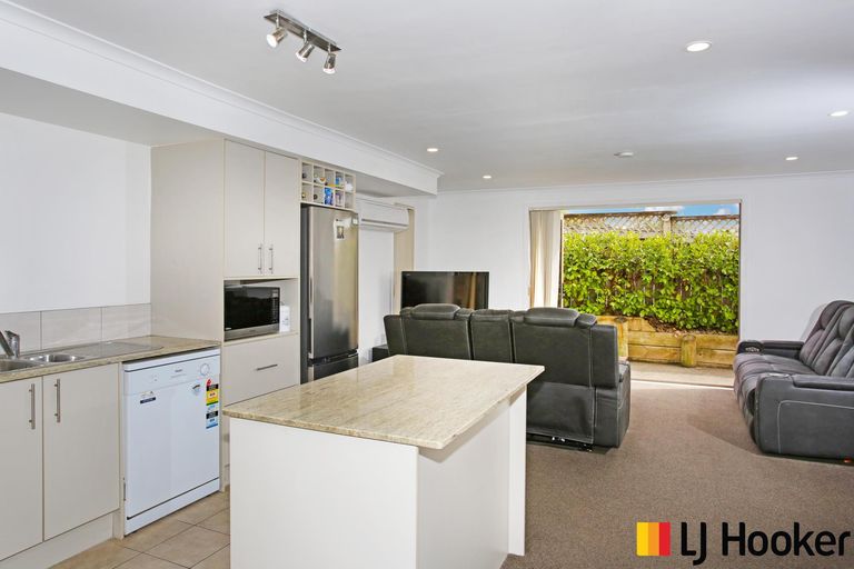 Photo of property in 12 Merlot Lane, Pukekohe, 2120