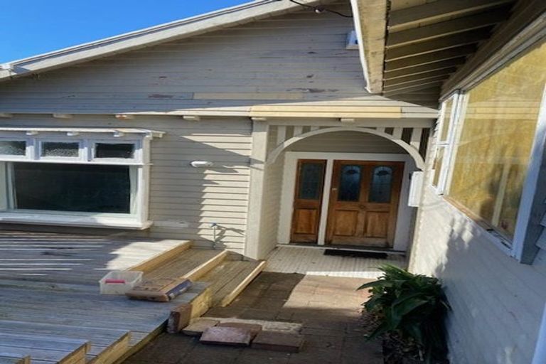 Photo of property in 55 Overtoun Terrace, Hataitai, Wellington, 6021