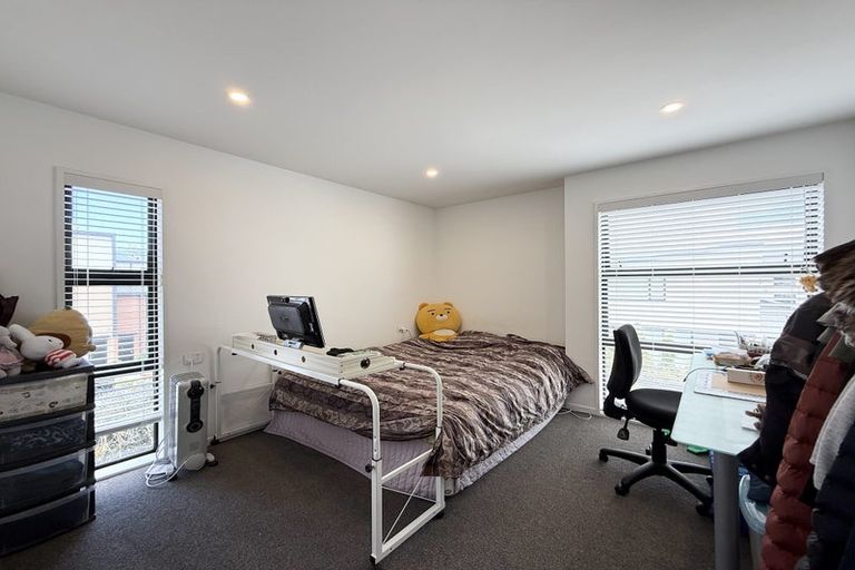 Photo of property in 35 Westgate Drive, Westgate, Auckland, 0614