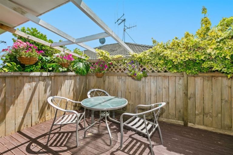 Photo of property in 23 Lucerne Place, Welcome Bay, Tauranga, 3112