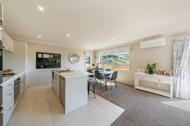 Photo of property in 19 Moonsail Drive, Whitby, Porirua, 5024