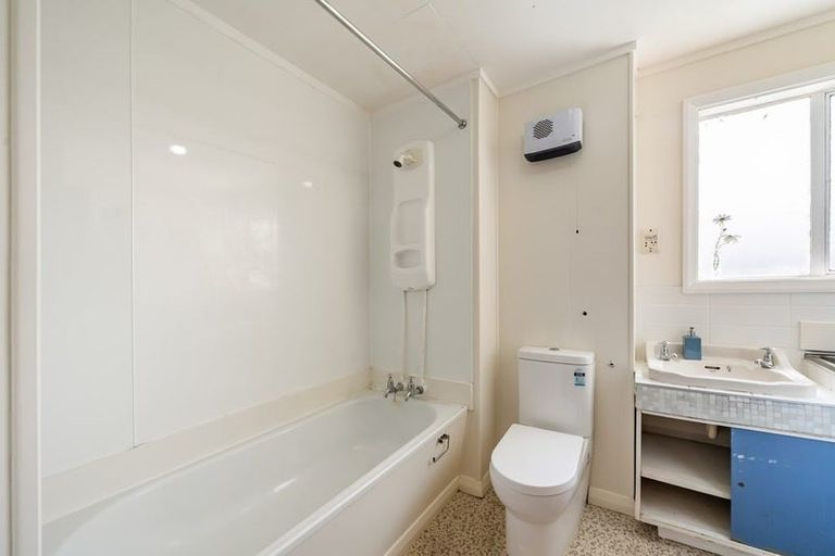 Photo of property in Armstrong Court, 12/10u Angus Avenue, Berhampore, Wellington, 6023