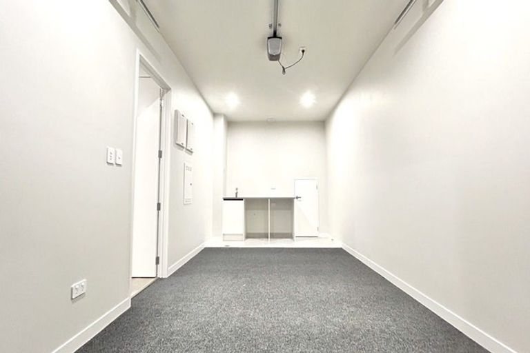 Photo of property in 24 Porowha Road, Westgate, Auckland, 0814