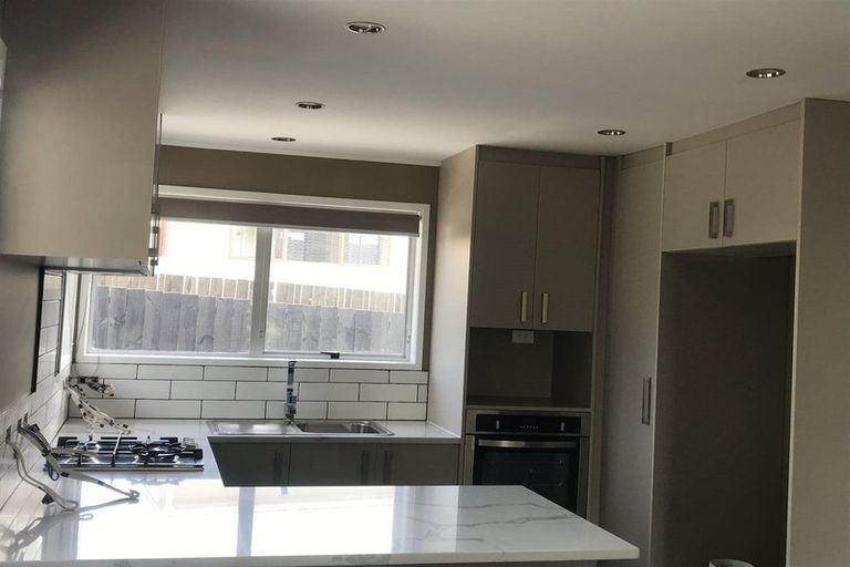 Photo of property in 7 Caringbah Drive, Papatoetoe, Auckland, 2025