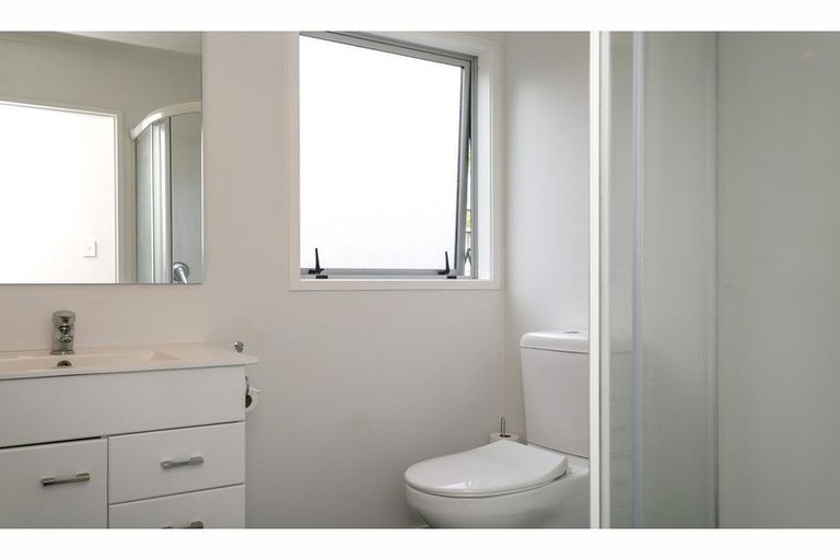Photo of property in 2/35 Otupai Street, Two Mile Bay, Taupo, 3330