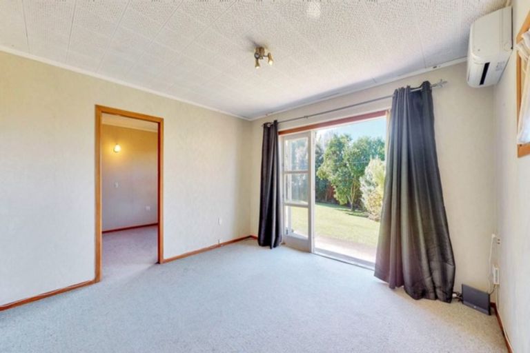 Photo of property in 22b Milton Road, Orewa, 0931