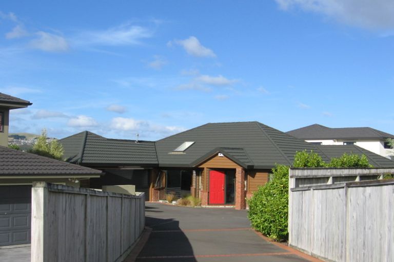 Photo of property in 10 Radstock Grove, Churton Park, Wellington, 6037