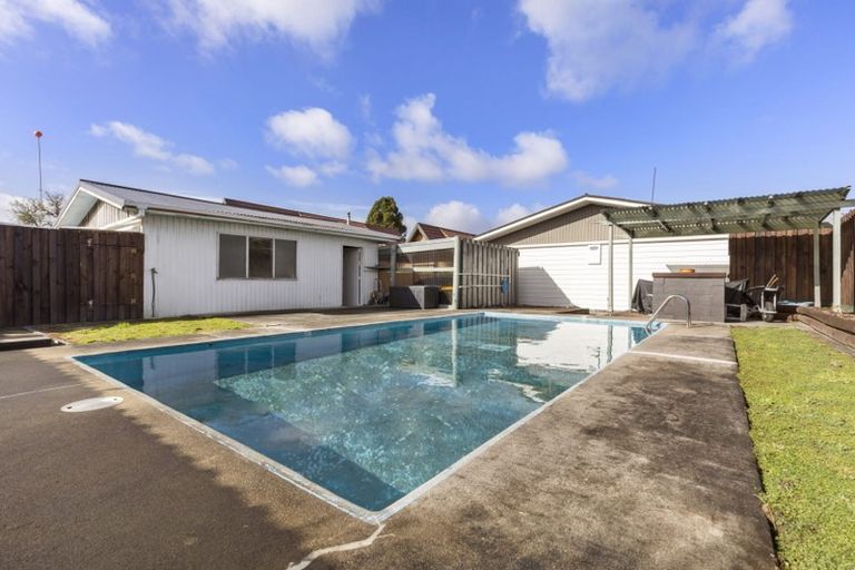 Photo of property in 364 Main Road, Huapai, Kumeu, 0810