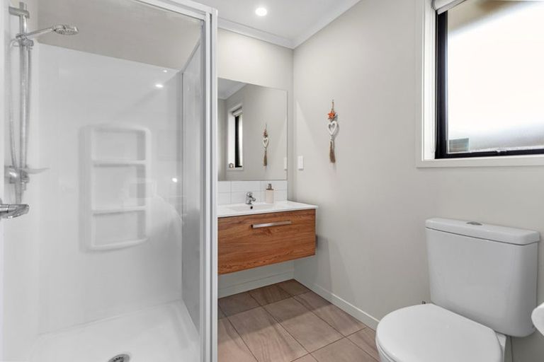 Photo of property in 10 Turnbridge Street, Pyes Pa, Tauranga, 3112