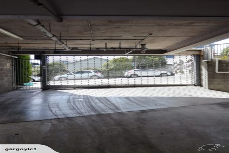 Photo of property in 8k Finlay Terrace, Mount Cook, Wellington, 6021