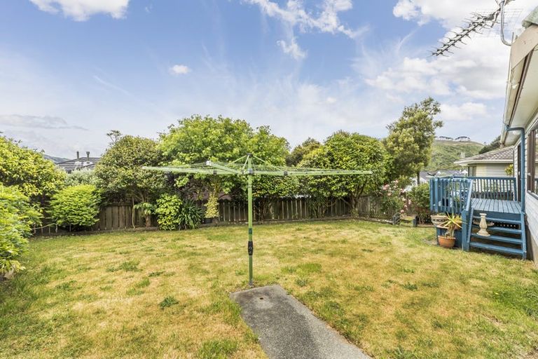 Photo of property in 64 Woodman Drive, Tawa, Wellington, 5028
