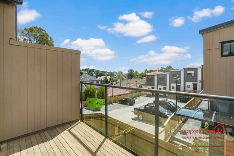 Photo of property in 3/694 Whangaparaoa Road, Stanmore Bay, Whangaparaoa, 0932