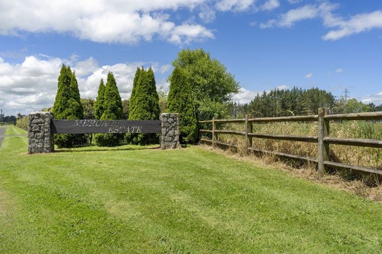 Photo of property in 2 Mercade Close, Stratford, 4332