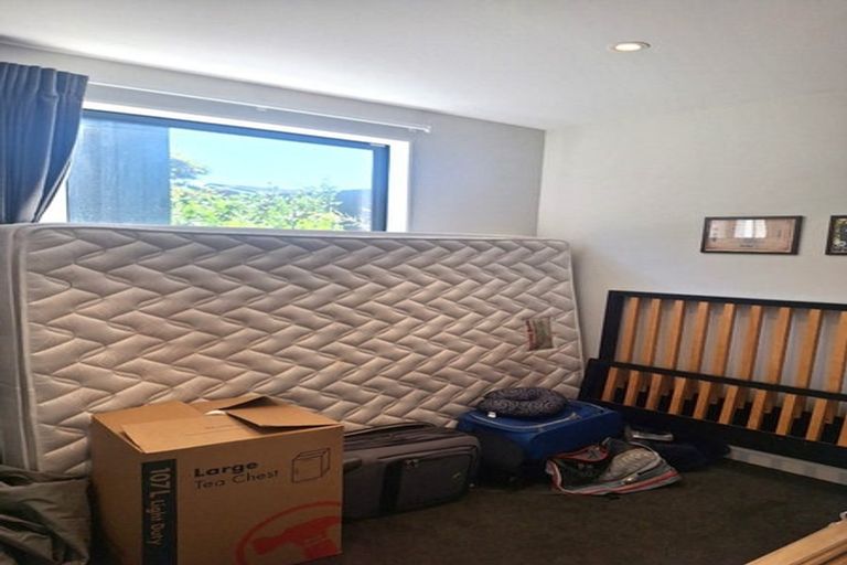 Photo of property in 18/6u Oswald Crescent, Paparangi, Wellington, 6037