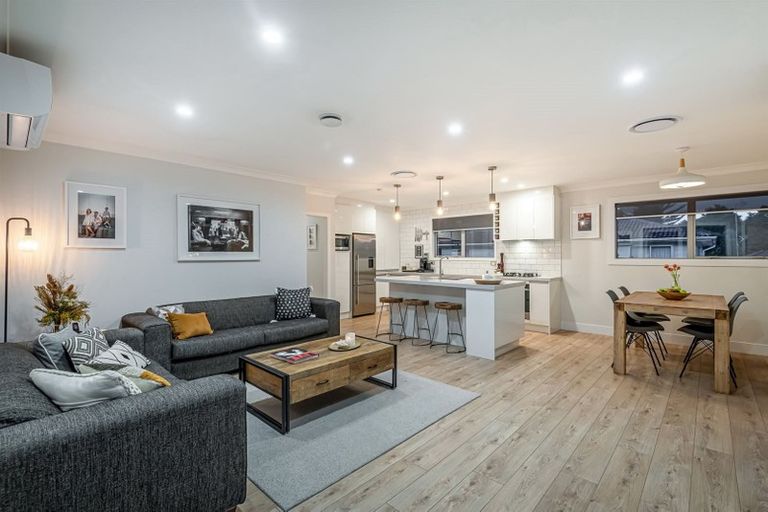 Photo of property in 19 Castleton Street, Birkdale, Auckland, 0626