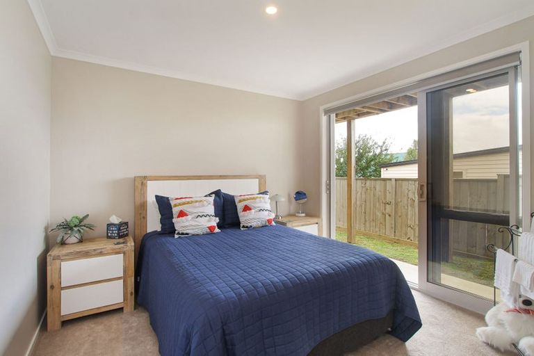 Photo of property in 2 Mutetai Road, Clarks Beach, 2122