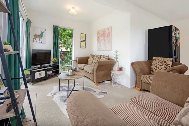 Photo of property in 423 Bucklands Beach Road, Bucklands Beach, Auckland, 2012