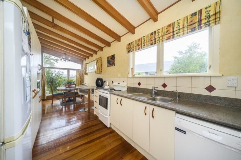 Photo of property in 38 Holdsworth Avenue, Milson, Palmerston North, 4414