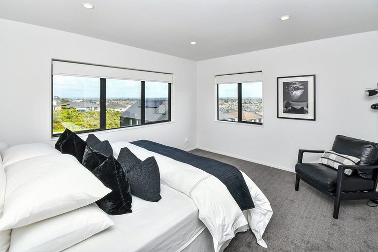 Photo of property in 23 Nola Dawn Avenue, Papakura, 2110