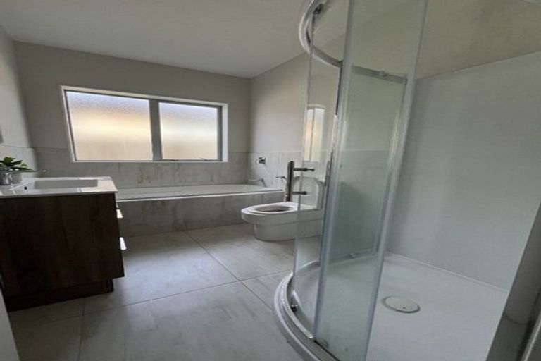 Photo of property in 50 Prado Drive, Pukekohe, 2120