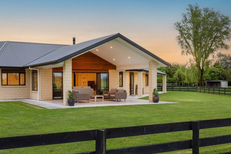 Photo of property in 2/53 Jellicoe Street, Greytown, 5712