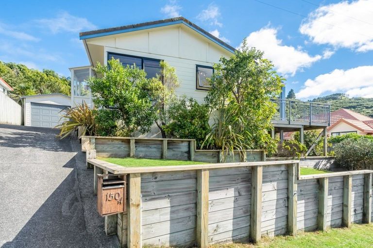 Photo of property in 1/150 Tirohanga Road, Tirohanga, Lower Hutt, 5010