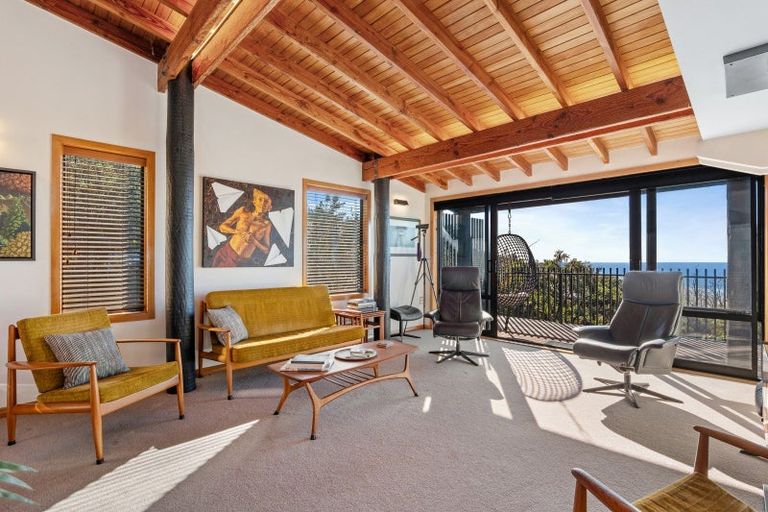 Photo of property in 10 Tuawera Terrace, Clifton, Christchurch, 8081