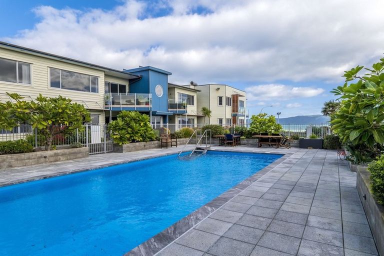 Photo of property in 4-u13 Seaview Road, Paraparaumu Beach, Paraparaumu, 5032