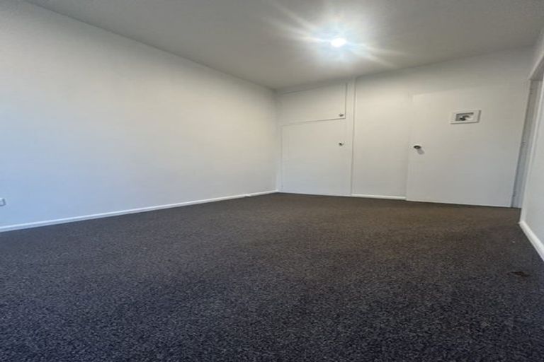 Photo of property in 316 Memorial Avenue, Burnside, Christchurch, 8053