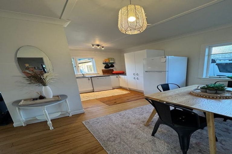 Photo of property in 16 Hinau Street, Maeroa, Hamilton, 3200
