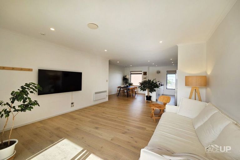 Photo of property in 83c Hobsonville Point Road, Hobsonville, Auckland, 0616