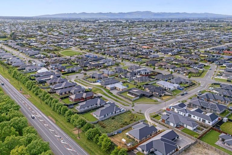 Photo of property in 19 Fountain Place, Rolleston, 7614