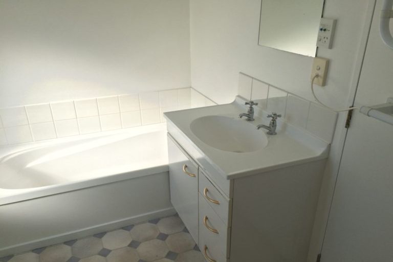 Photo of property in 2/209 Worcester Street, Christchurch Central, Christchurch, 8011