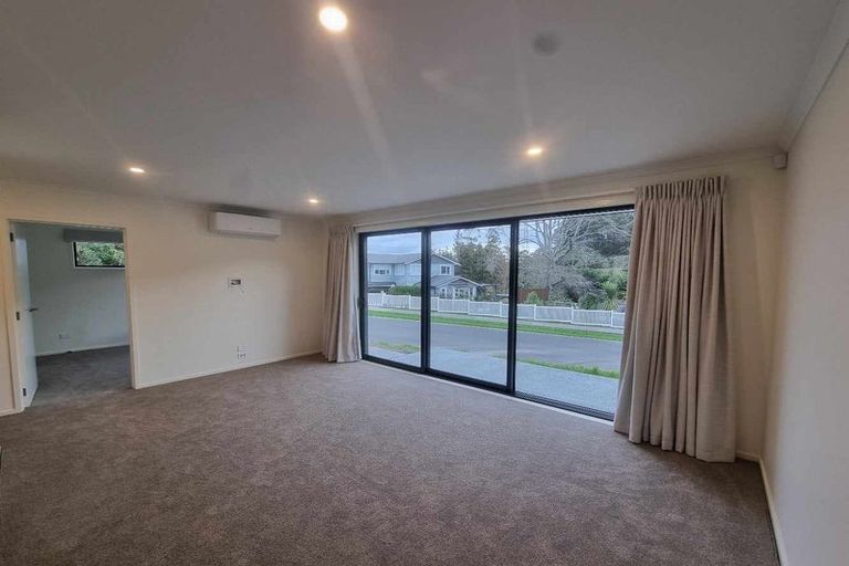 Photo of property in 24 Wautaiti Drive, Riverhead, 0820