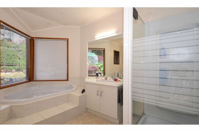 Photo of property in 3 Peacock Garden Drive, Kerikeri, 0230