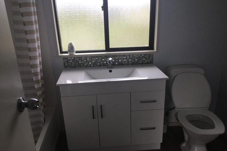 Photo of property in 100b Birkenhead Avenue, Birkenhead, Auckland, 0626