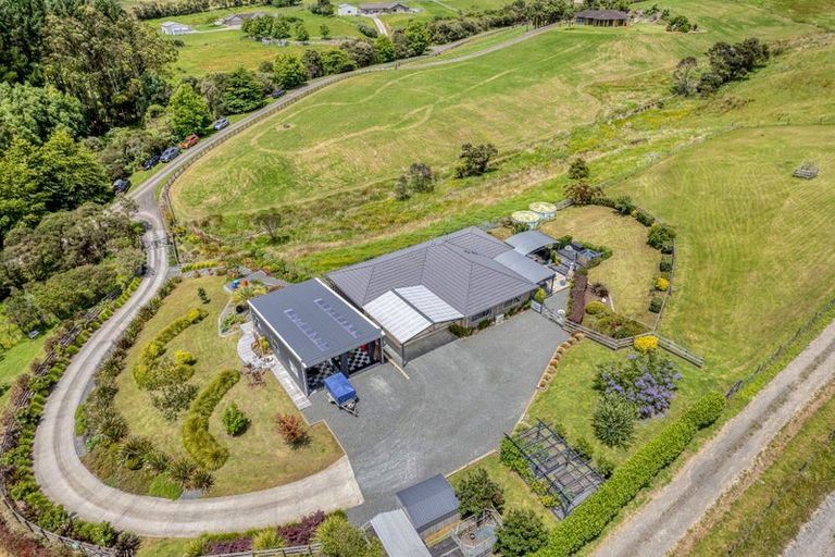 Photo of property in 306a Inland Road, Helensville, 0875