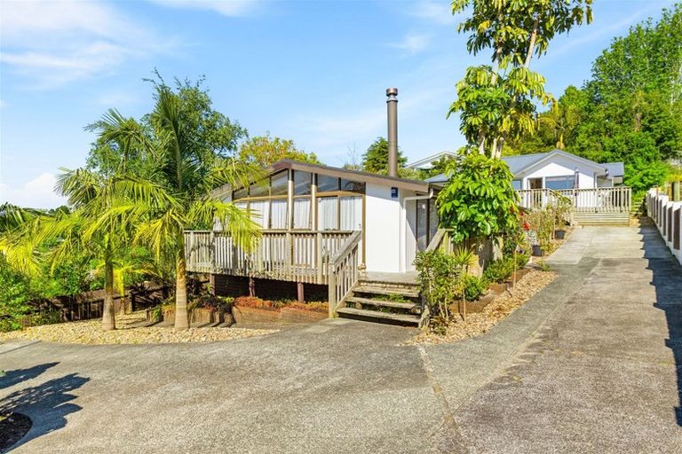 Photo of property in 5 Kemp Road, Massey, Auckland, 0614