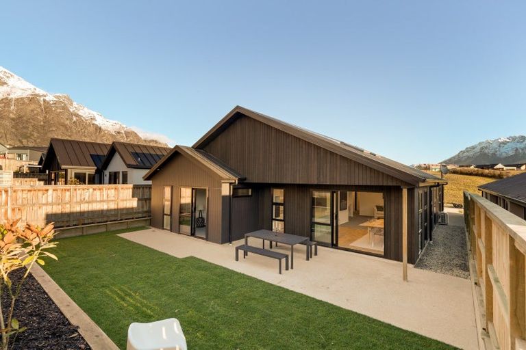 Photo of property in 50 Muster Road, Jacks Point, 9371