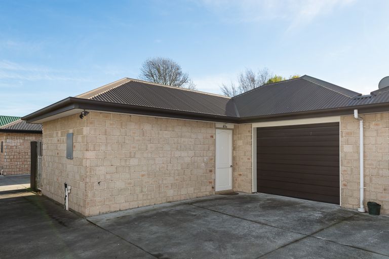 Photo of property in 65b Cleveland Street, Edgeware, Christchurch, 8013