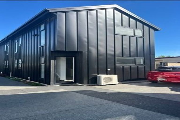 Photo of property in 3/89 Barbour Street, Waltham, Christchurch, 8011