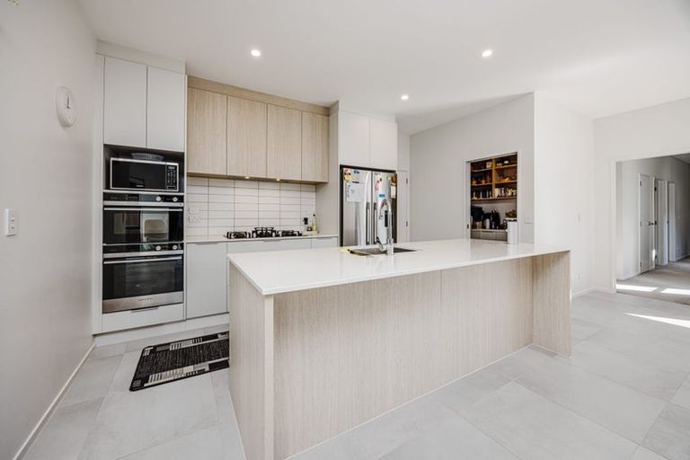 Photo of property in 41 Port Way, Rosehill, Papakura, 2113