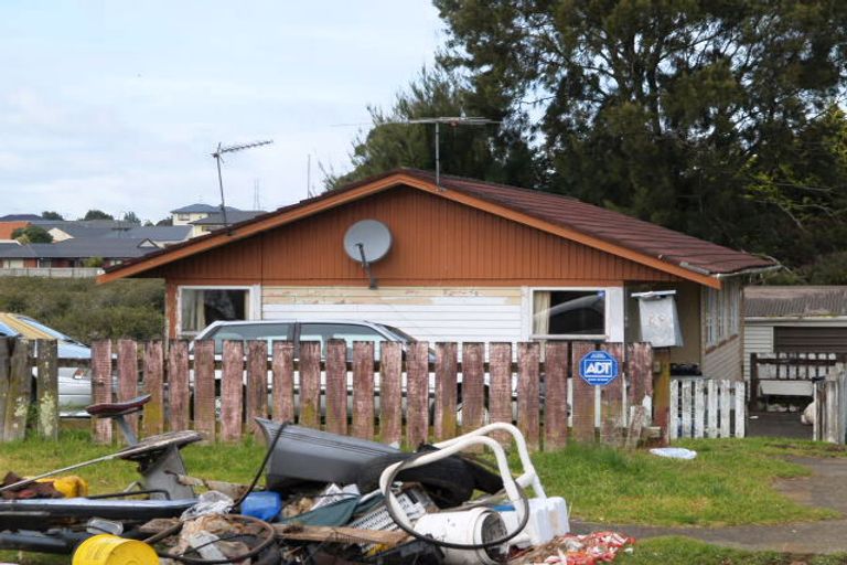 Photo of property in 25 Lachlan Place, Favona, Auckland, 2024