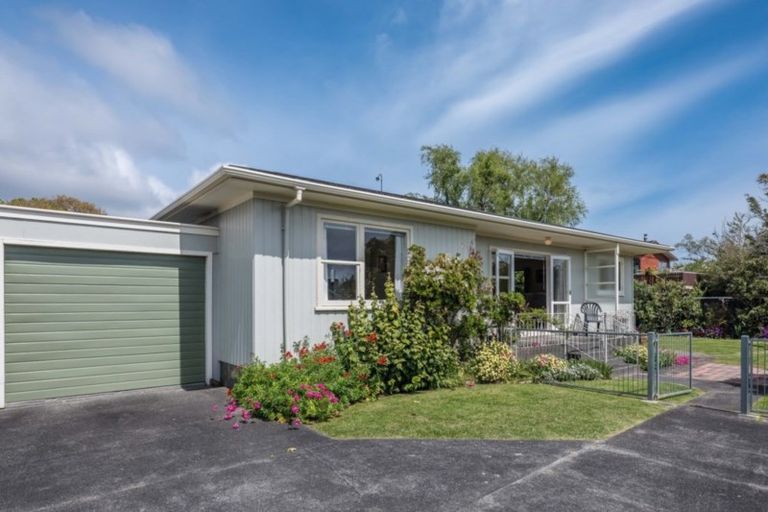 Photo of property in 20a Matai Street, Waikanae, 5036