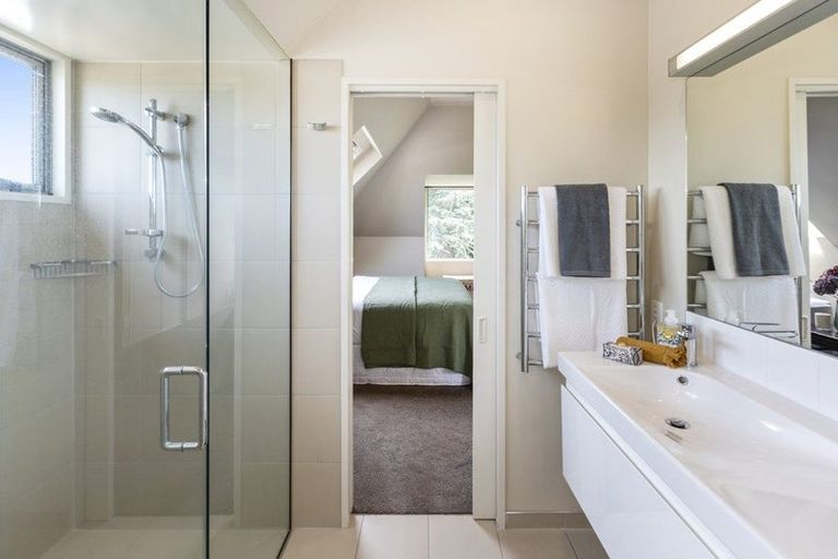 Photo of property in 23 Glenharrow Avenue, Avonhead, Christchurch, 8042