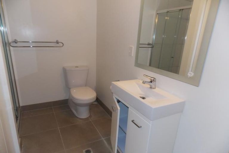 Photo of property in 35 Torrens Terrace, Mount Cook, Wellington, 6011