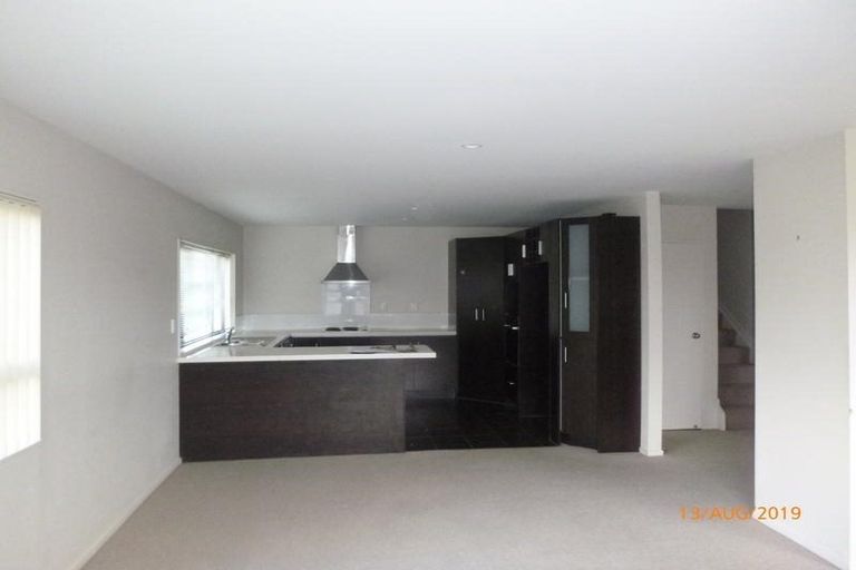 Photo of property in 19 Riverglade Parkway, Te Atatu South, Auckland, 0610