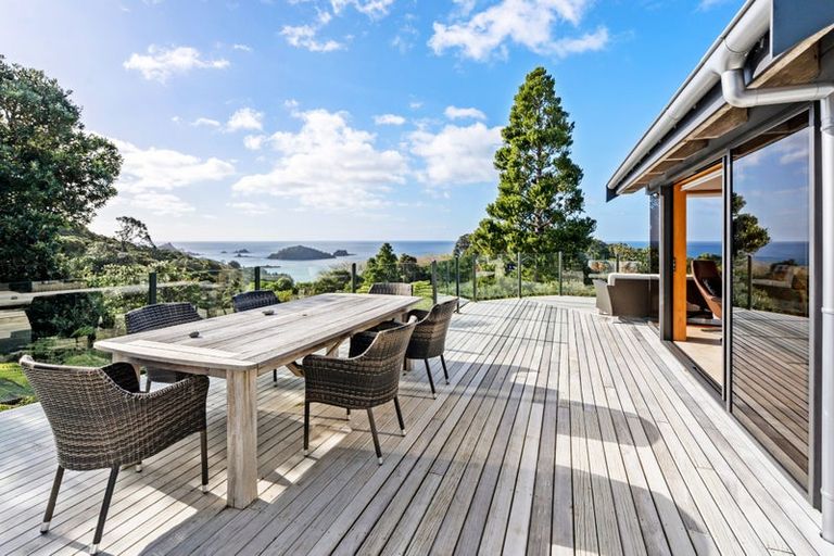 Photo of property in 347 Rockell Road, Whananaki, Hikurangi, 0181